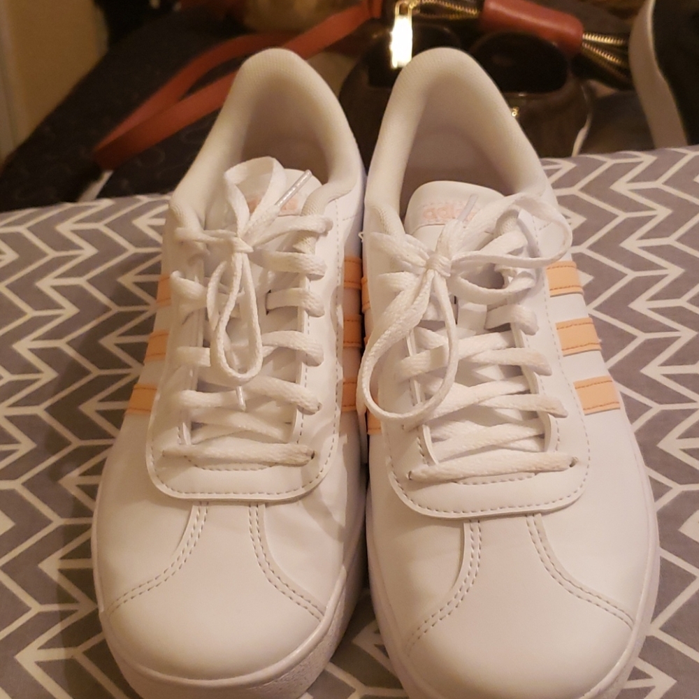 Shoe
